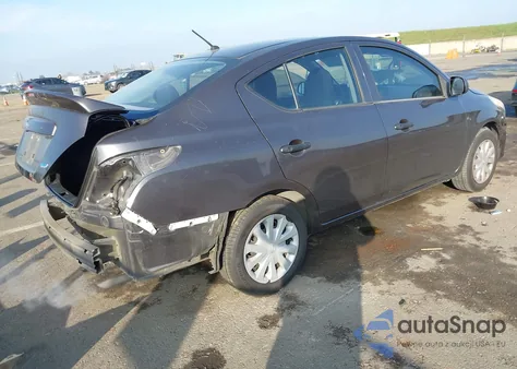 2015 Nissan Versa 1.6 S+ z USA, uszkodzony, nr VIN 3N1CN7AP4FL834869